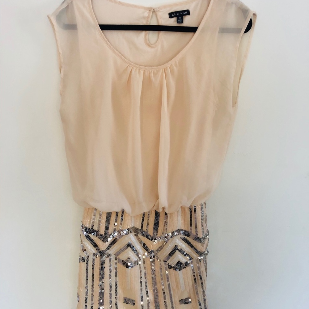 Women’s cream/peach sequin dress